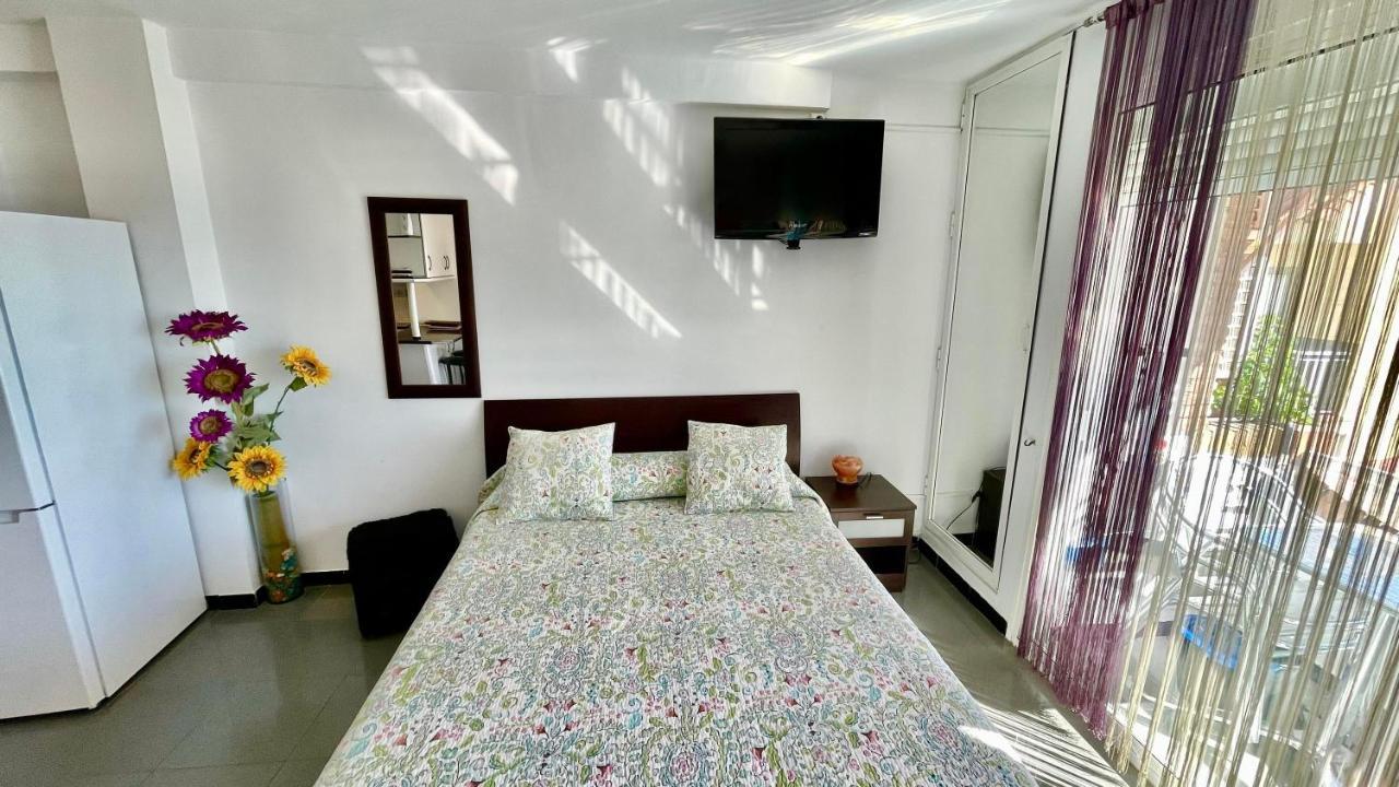 Ferienwohnung Bulto Carihuela Torremolinos Exterior foto
